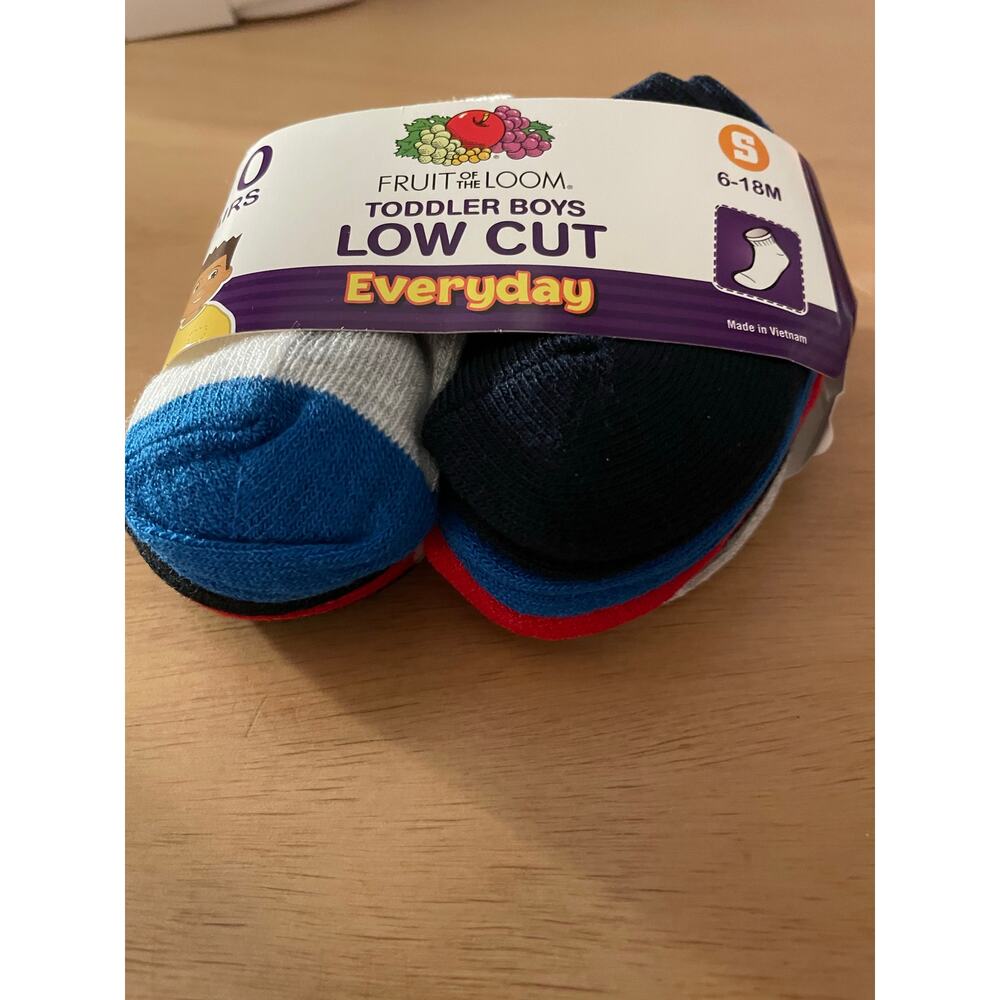 New Toddler Boys 10 Pairs Fruit of the Loom Everyday Low Cut Socks Small 6-18M - Picture 2 of 4